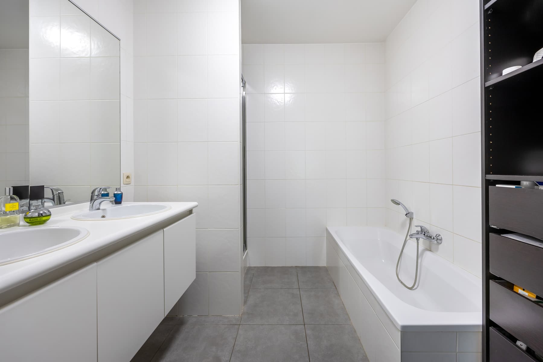 Mooi gelijkvloers hoekappartement met terras en tuintje — foto 13