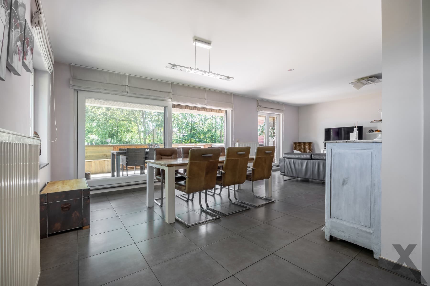 Mooi gelijkvloers hoekappartement met terras en tuintje — foto 9